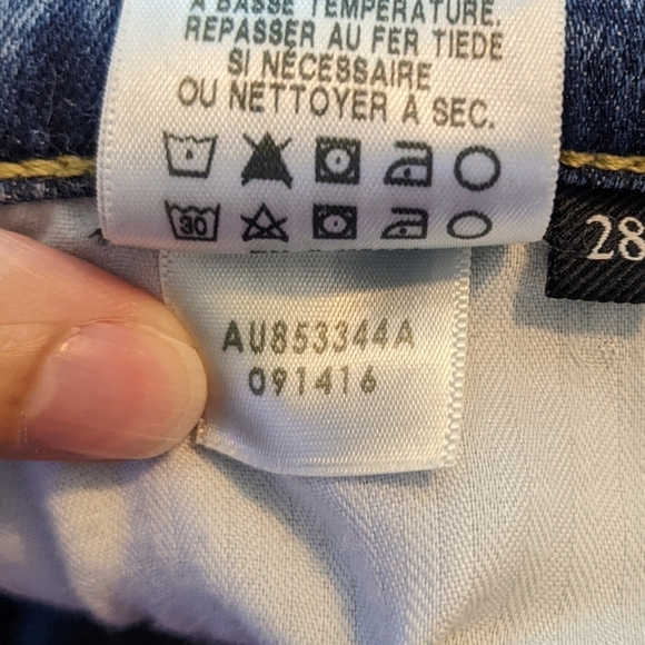 7 For All Mankind High Rise Raw Hem Boot Cut Jeans Sz 28 - Picture 11 of 13